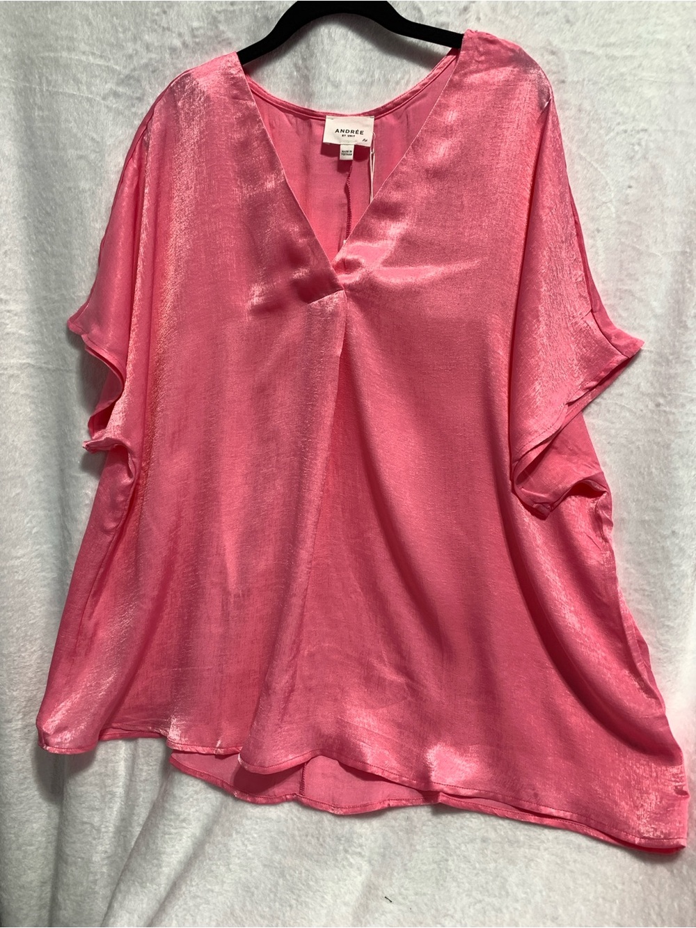 ANDREE BY UNIT Pink V-Neck Satin Tunic